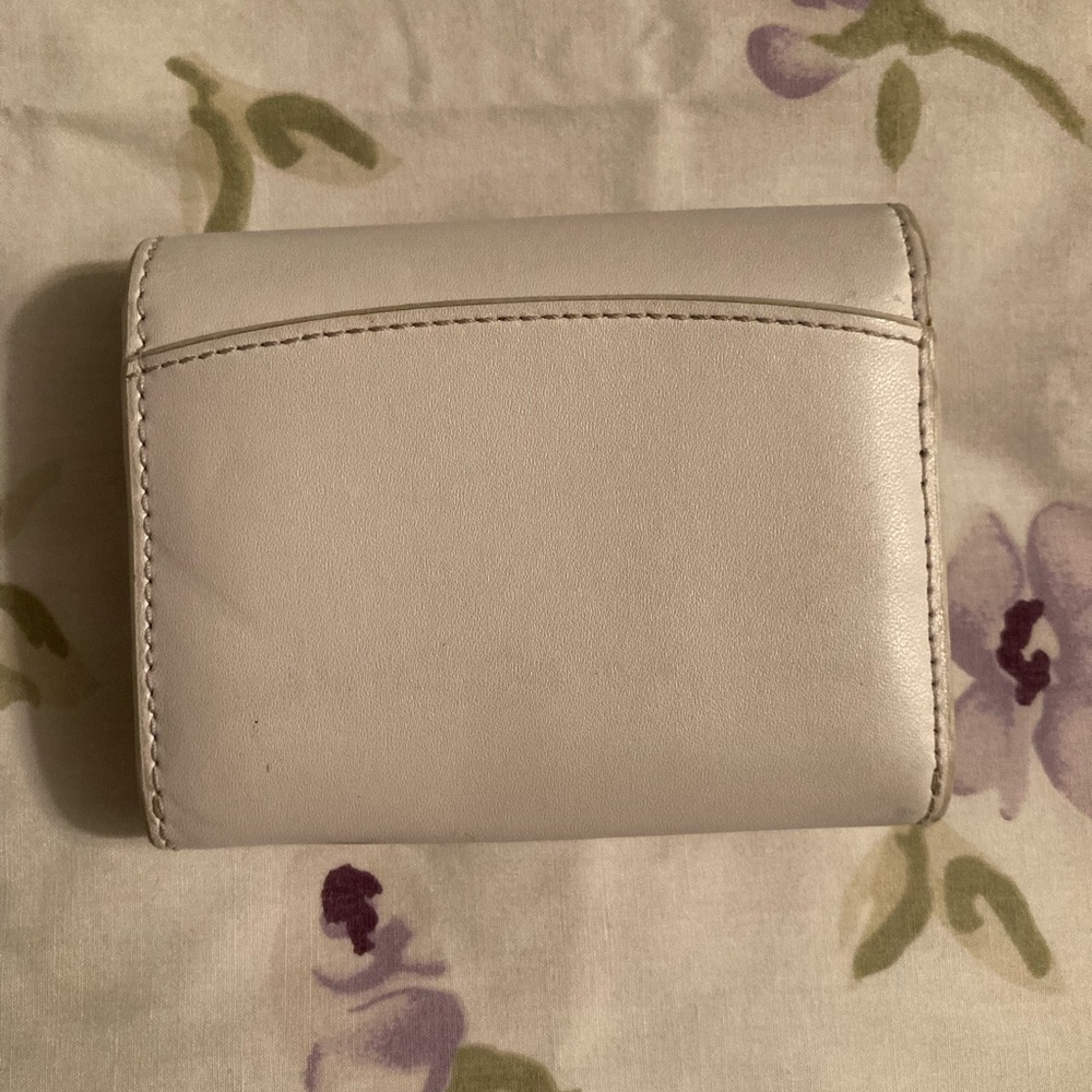 Kate Spade Wallet - Picture 2 of 4